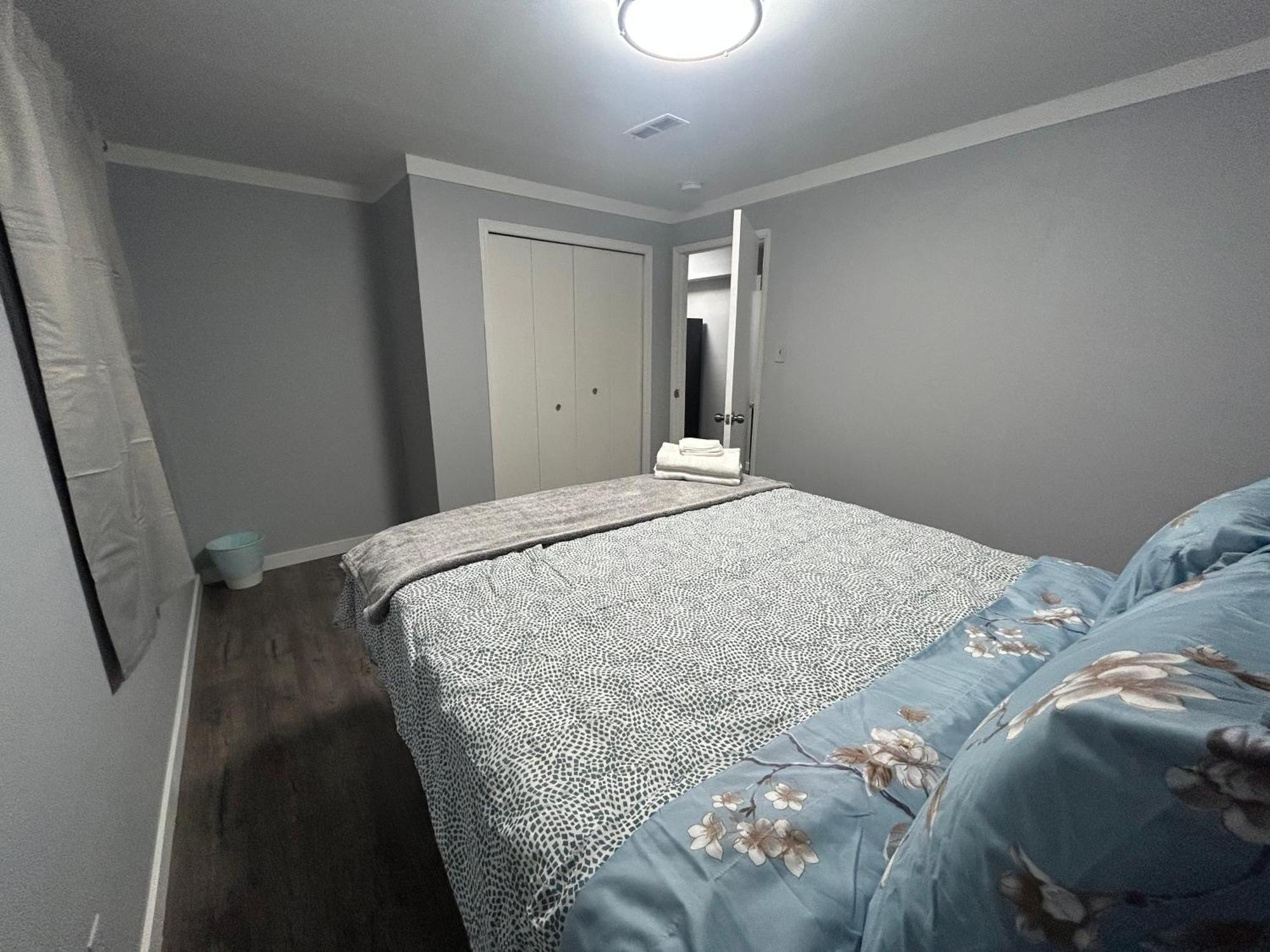 Cute Highlandpark Apartment YYC Exterior foto